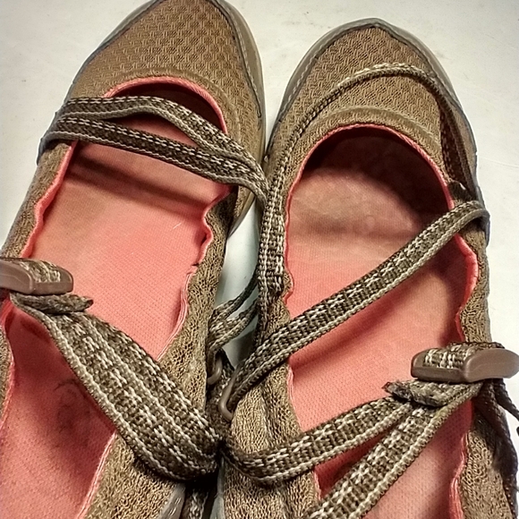 Chaco Outcross Brown Slip On Mary Jane Water Outdoor Sport Shoes Women's sz 6. - Picture 11 of 11